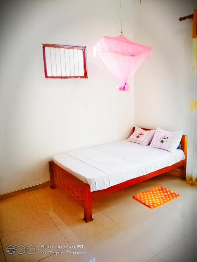 Relax Homestay Tangalle Extérieur photo